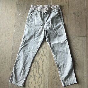 Crewcuts comfy khaki’s. Elastic waist w/ drawstring-look like chinos. Size 12.